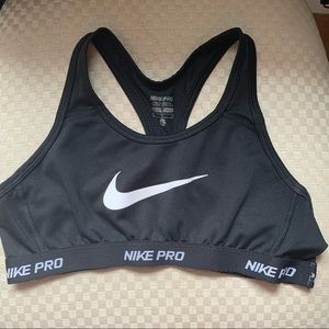 Black Nike Pro sports bra